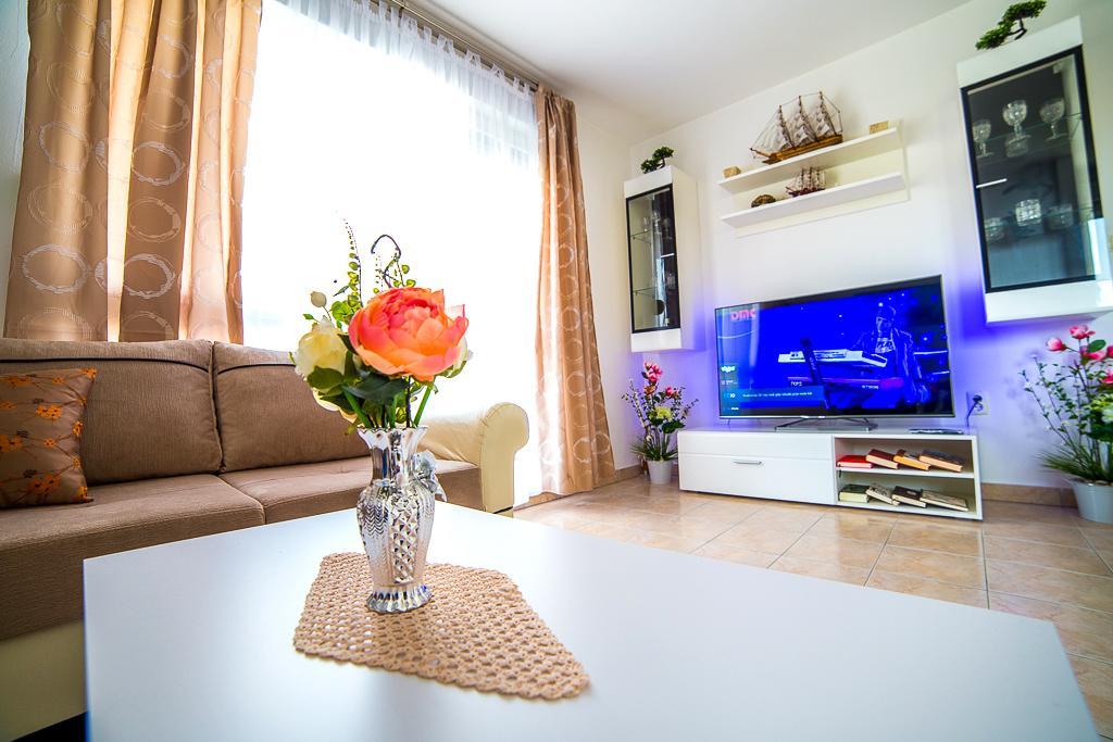 Split Apartments Shell المظهر الخارجي الصورة