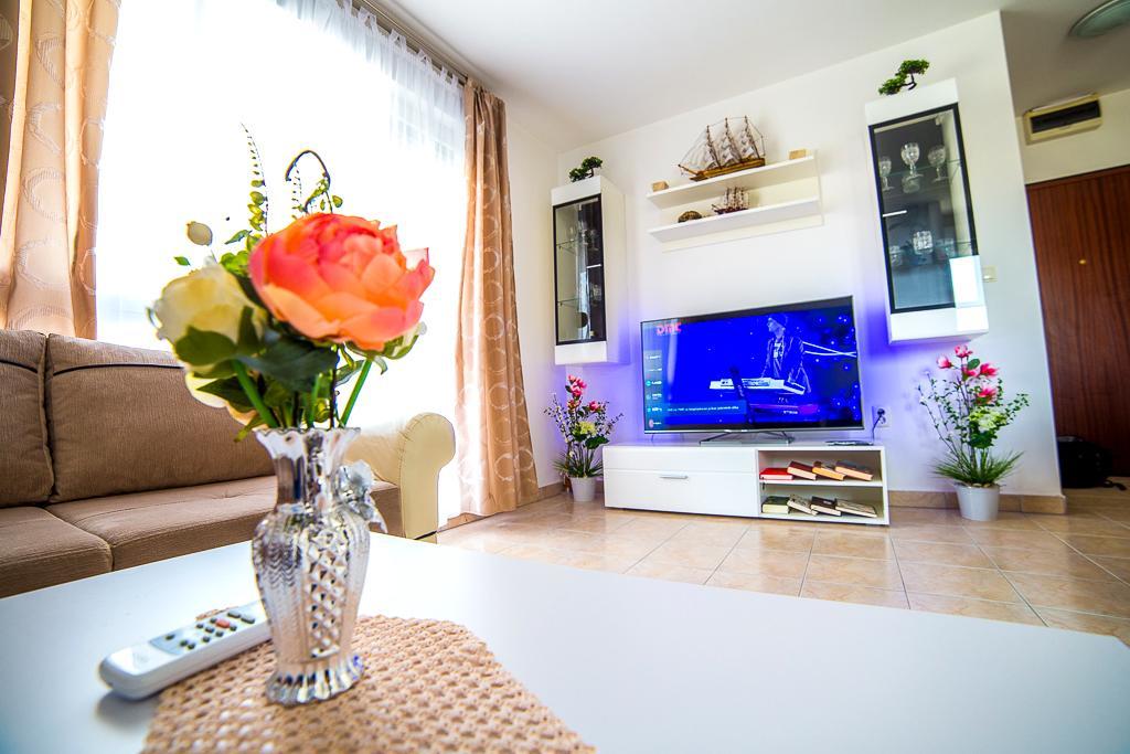 Split Apartments Shell المظهر الخارجي الصورة