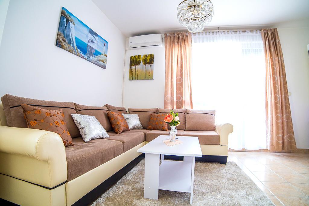 Split Apartments Shell المظهر الخارجي الصورة